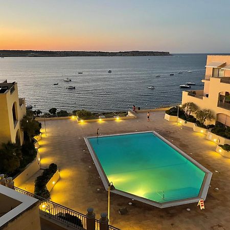 Spacious Luxurious Apartment With Seaview Мелліха Екстер'єр фото